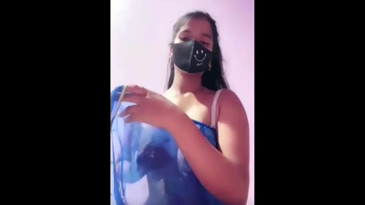 Desi Hot Girl Round Shape Bigboobs Oil Massage