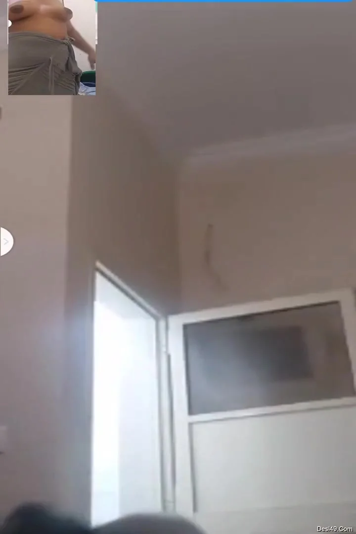 Today Exclusive-desi Girl Showing Her Nude Body On Video Call