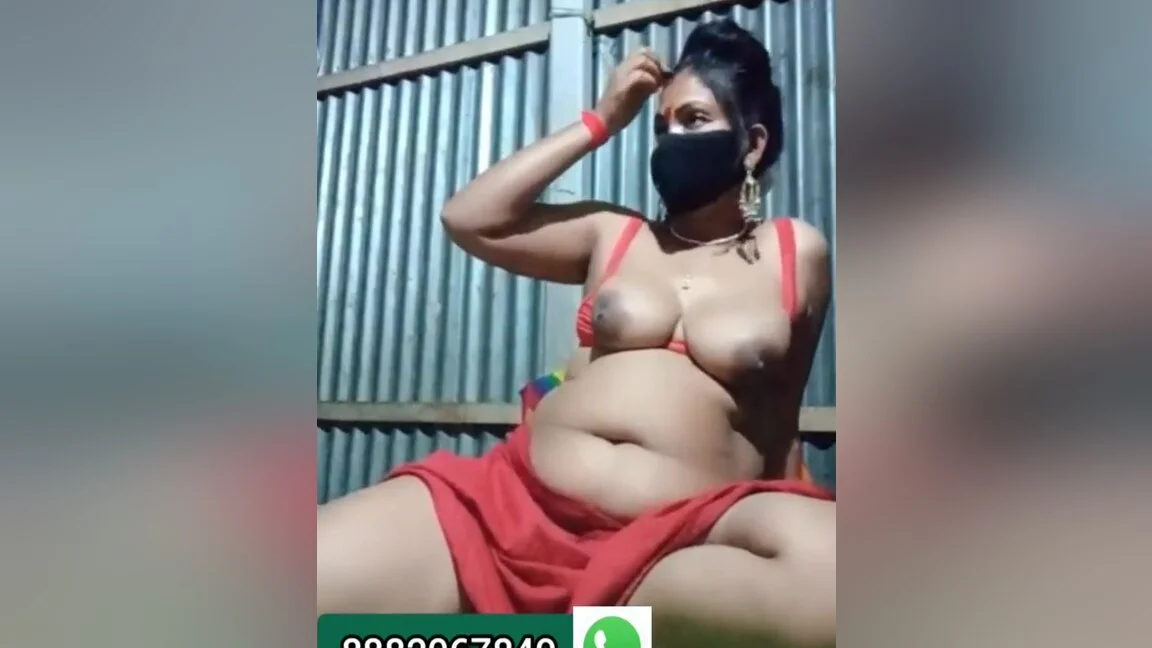 Desi Bhabhi Big Boobs In Webcam