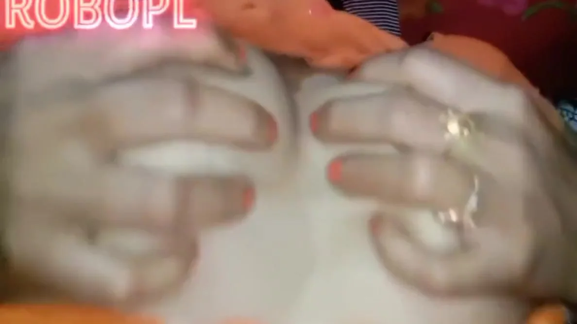 Desi Dulhan Bhabhi Saree Show Finger Sex Doge Stel Chudai