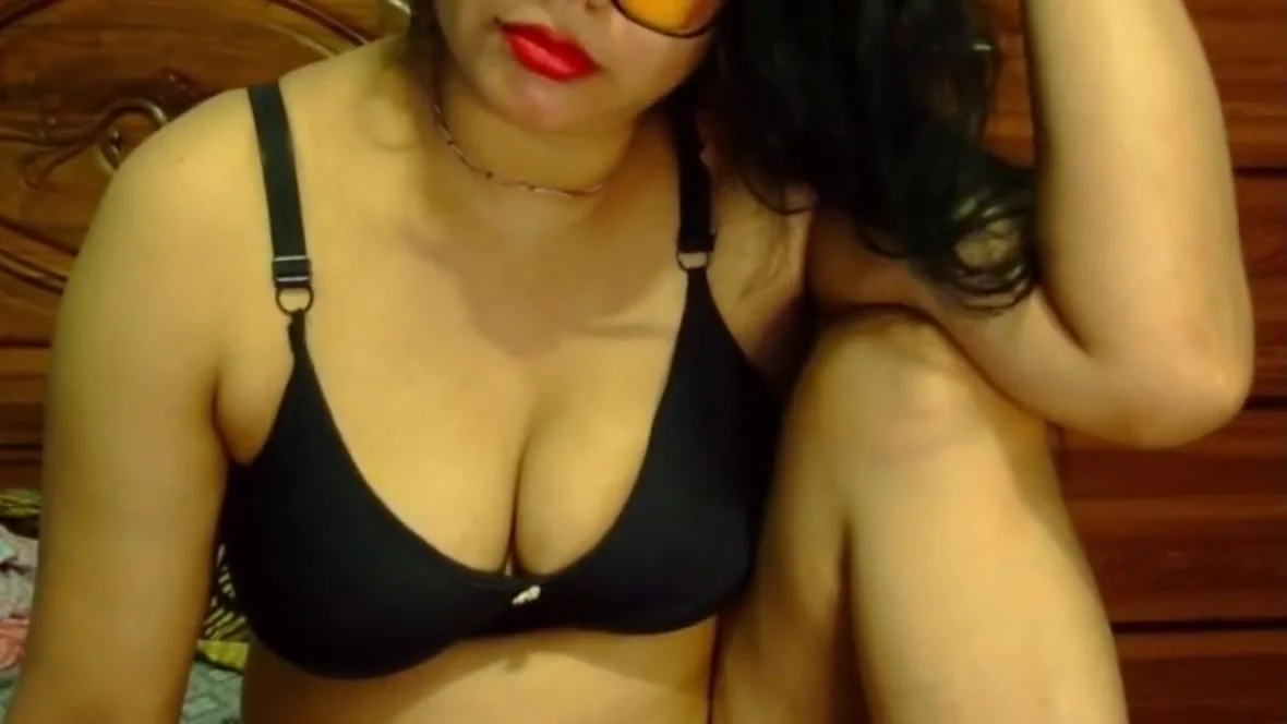 Indian Village Girl Secretly Meets Her College Boyfriend