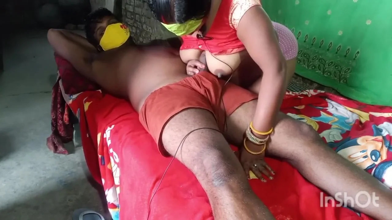 Desi Hot Village Stepmother Ki Chodai Kiya Aur Chut Ka Pani Nikal