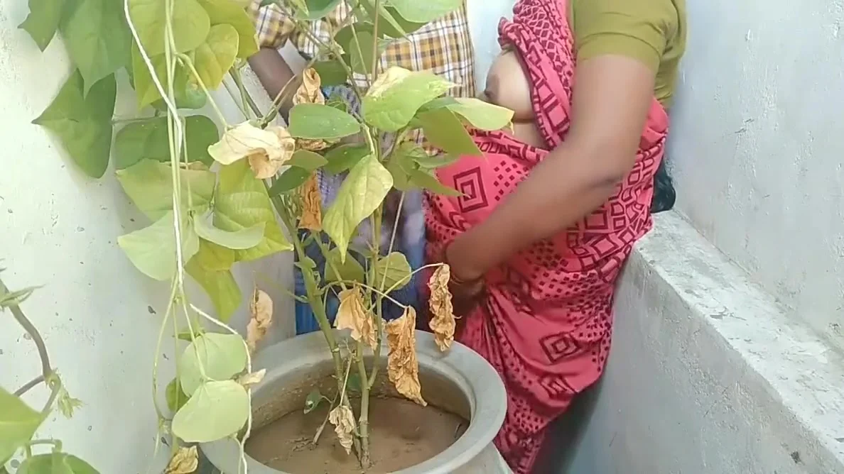 Indian House Woife Sex With House Woner