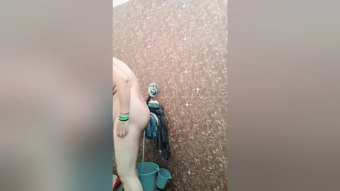 Puja Bhabhi Bathroom