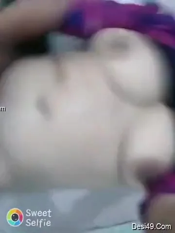 Bangladeshi Bhabi Showing Her Boobs And Pussy Her Lover