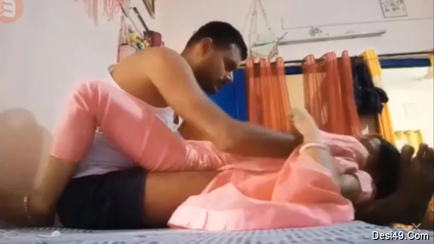 Exclusive- Desi Deaver Bhabhi Romance And Fucked Live Show