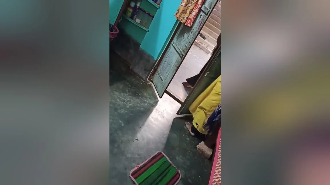 Today Exclusive- Boudi Wearing Cloths After Bathing