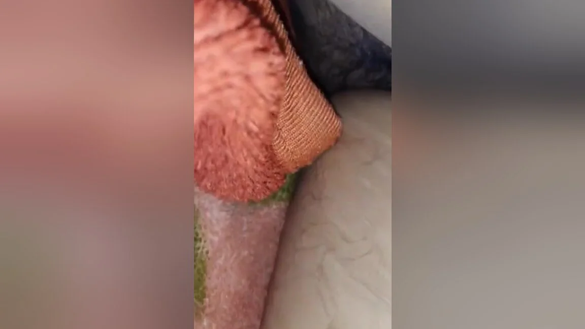 Maa Ki Mast Badi Gand Or Chut. Maa Apne Bete Se Malish Karwati Hui