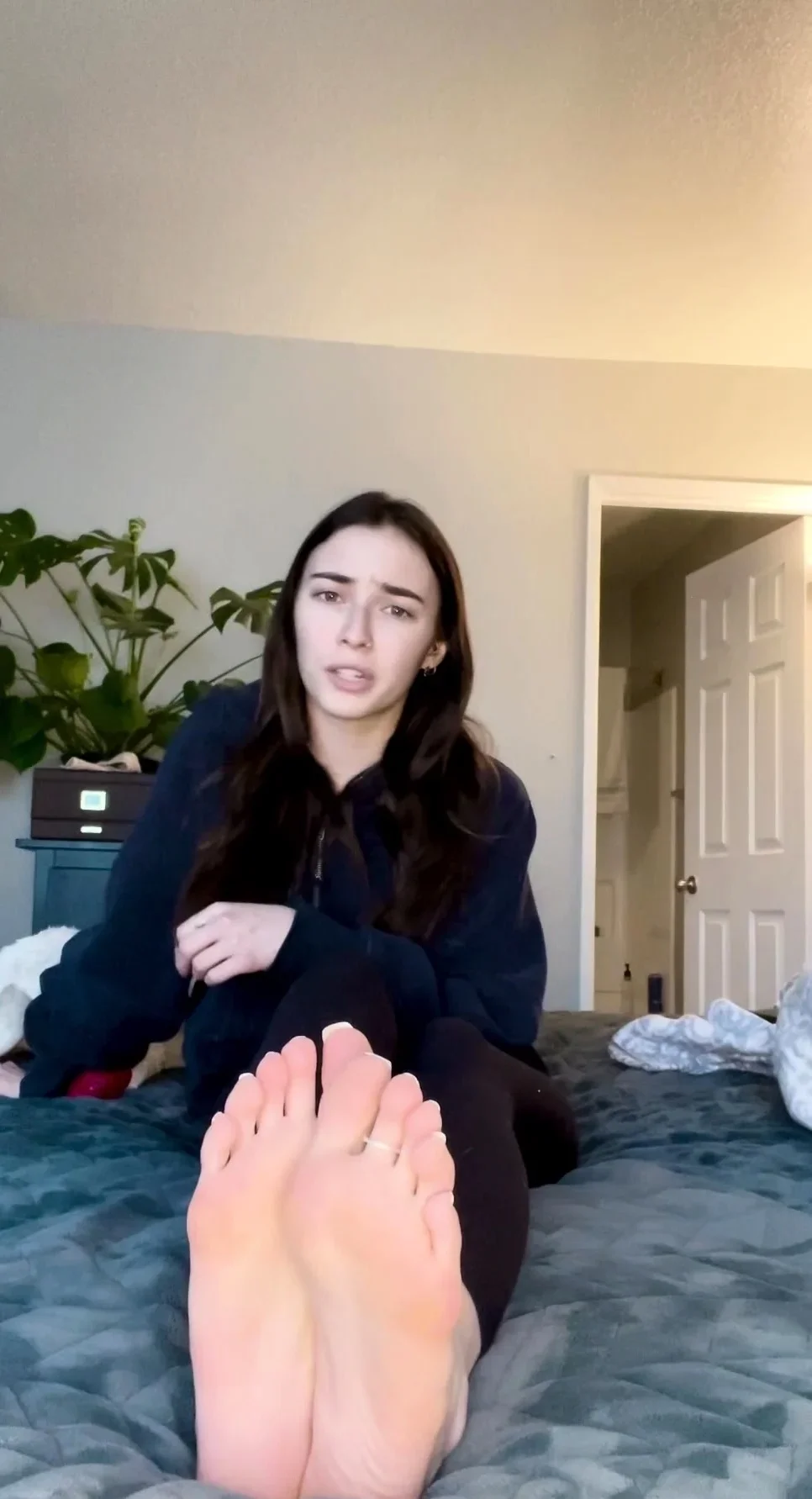 Webcam amateur tasha sky entertains a voyeurs foot fetish w