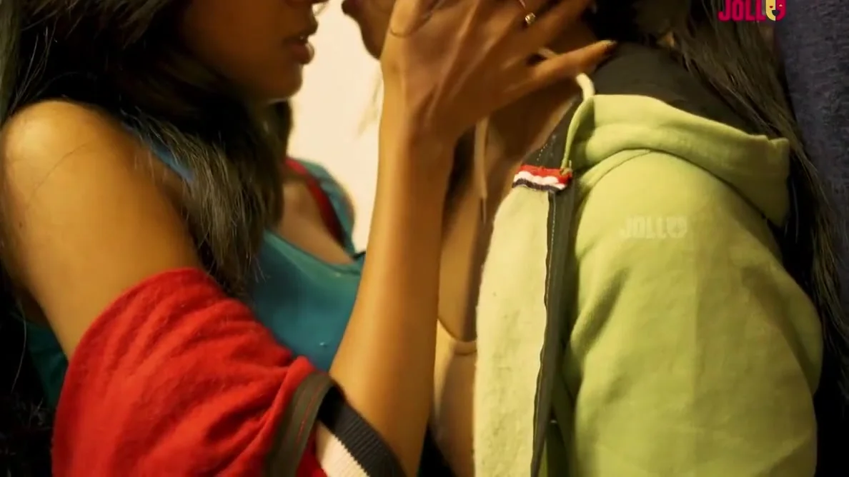 Hot Desi Tamil Lesbian schoolgirls 18+