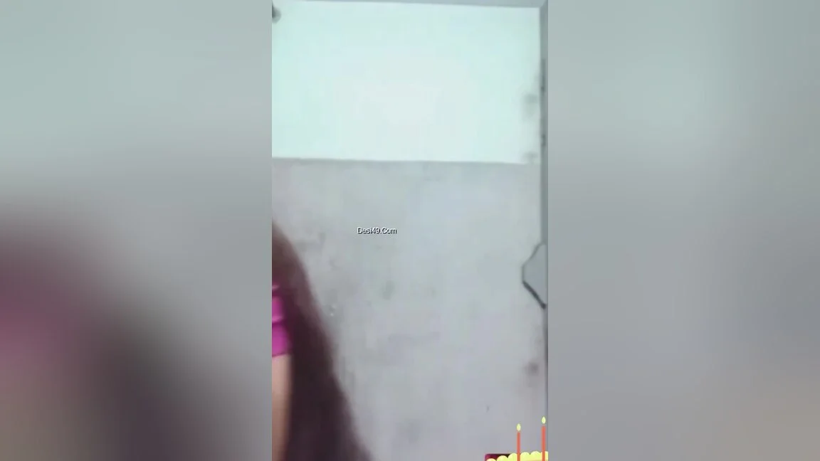 Today Exclusive- Cute Bangla Girl Shows Her Boobs On Vc