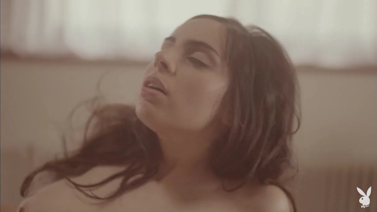 Early Bird Yoga - PlayboyTV