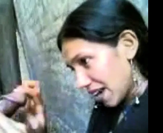 indian girls suck his bf dick in college campus