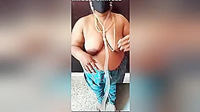 Onlinesex - Tamil Aunty Talking With Customer