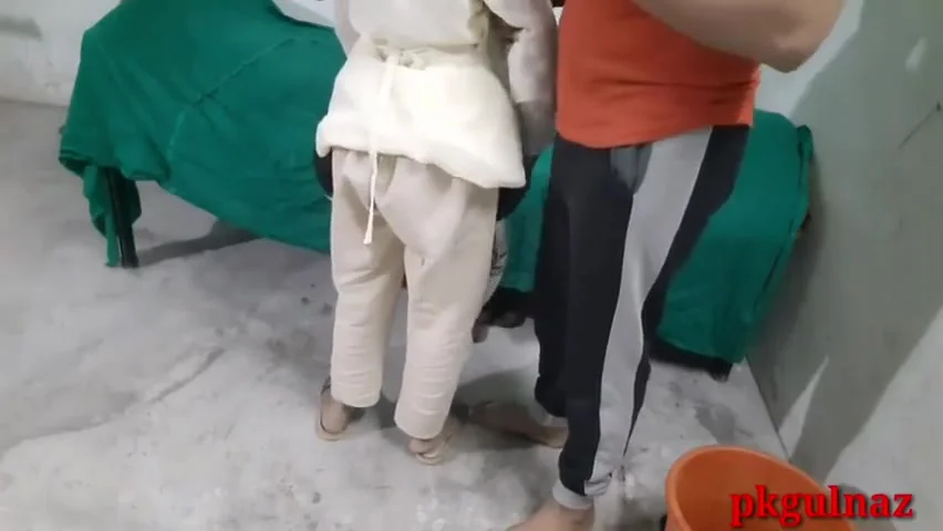 Pkgulnaz - Indian Kamwali Maid Ko Owner Ne Saza De Kr Jabardasti Choda, Indian Maid Fucked By House Owner