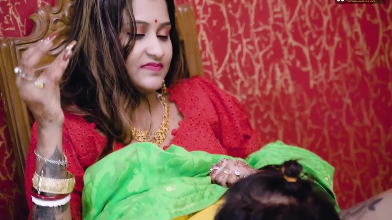 Bakchod Pati Ke Ghar Se Jane Ke Baad Biwi Ki Devar Ke Sath Hot Fuck ( Hindi Audio )