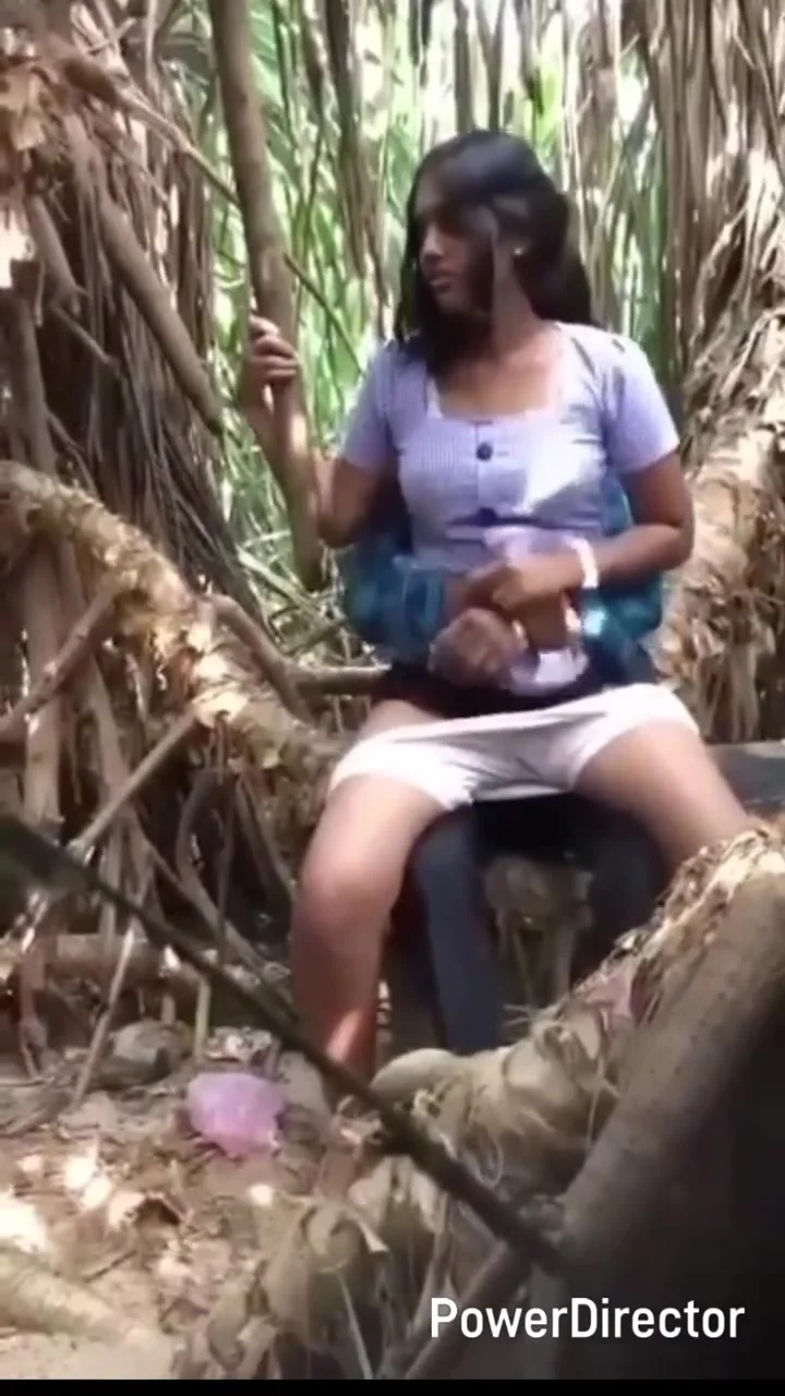 Srilanka Hot Couples Best Outside Leak Video