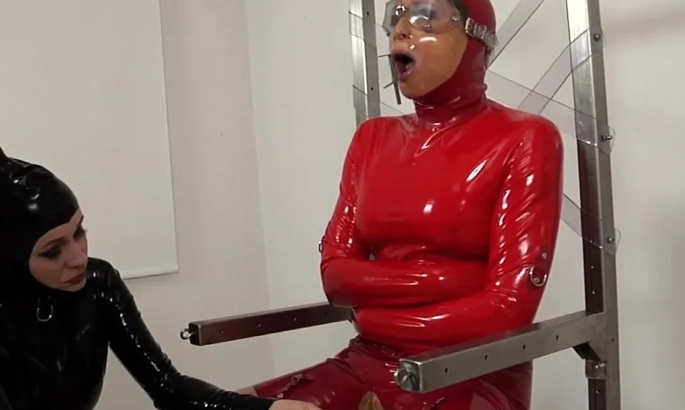 Euro Lesbian BDSM Fetish Slave