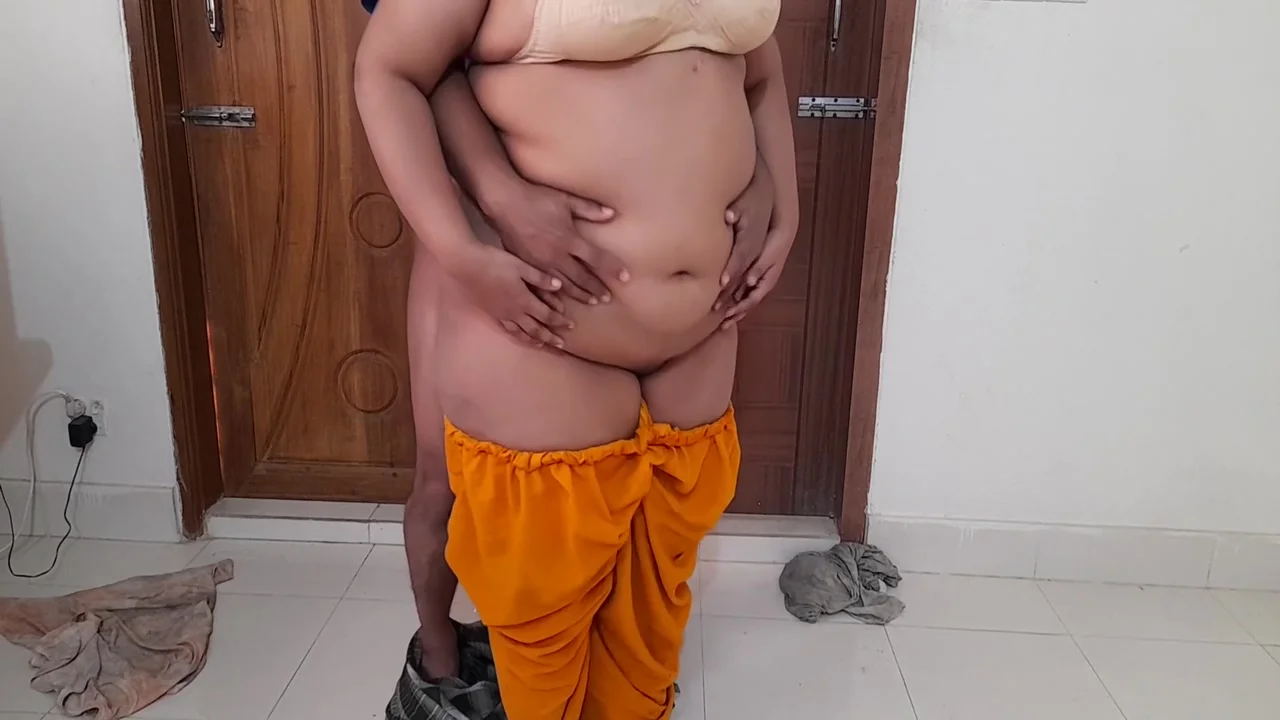 I Fucked My Indian Friend Priya Aunty While Cleaning Room - Clear Hindi Audio