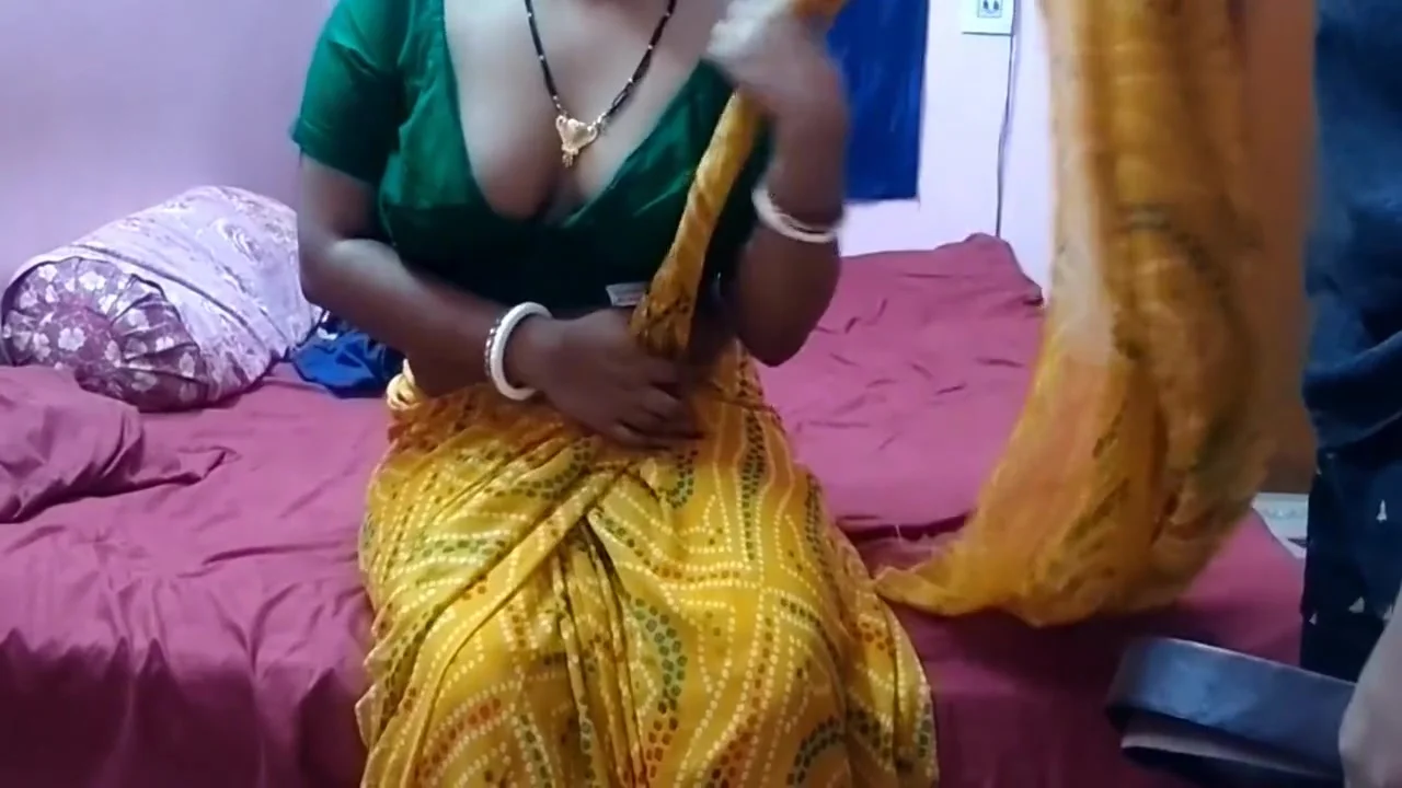 Hot Desi Maid Fucked By Boss For Revealing About Her New Work