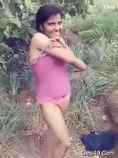 Today Exclusive- Cute Desi Girl Showing Her Boobs To Lover 1