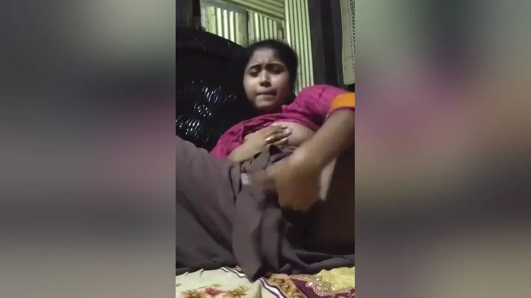 Today Exclusive -cute Indian Girl Fingering 1