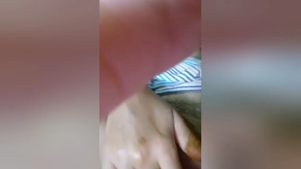 Today Exclusive- Horny Desi Bhabhi Record Her Nude Video For Lover