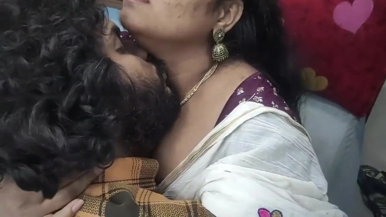 Kerala Saree Removal Boobs Suck Pussy Lick And Hard Fuck Of Indian Desi Couple