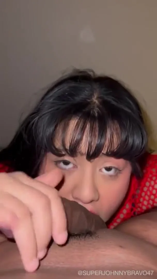 Sexy Latina Gives Sloppy Head To Indian Guy. Sexkittenalex