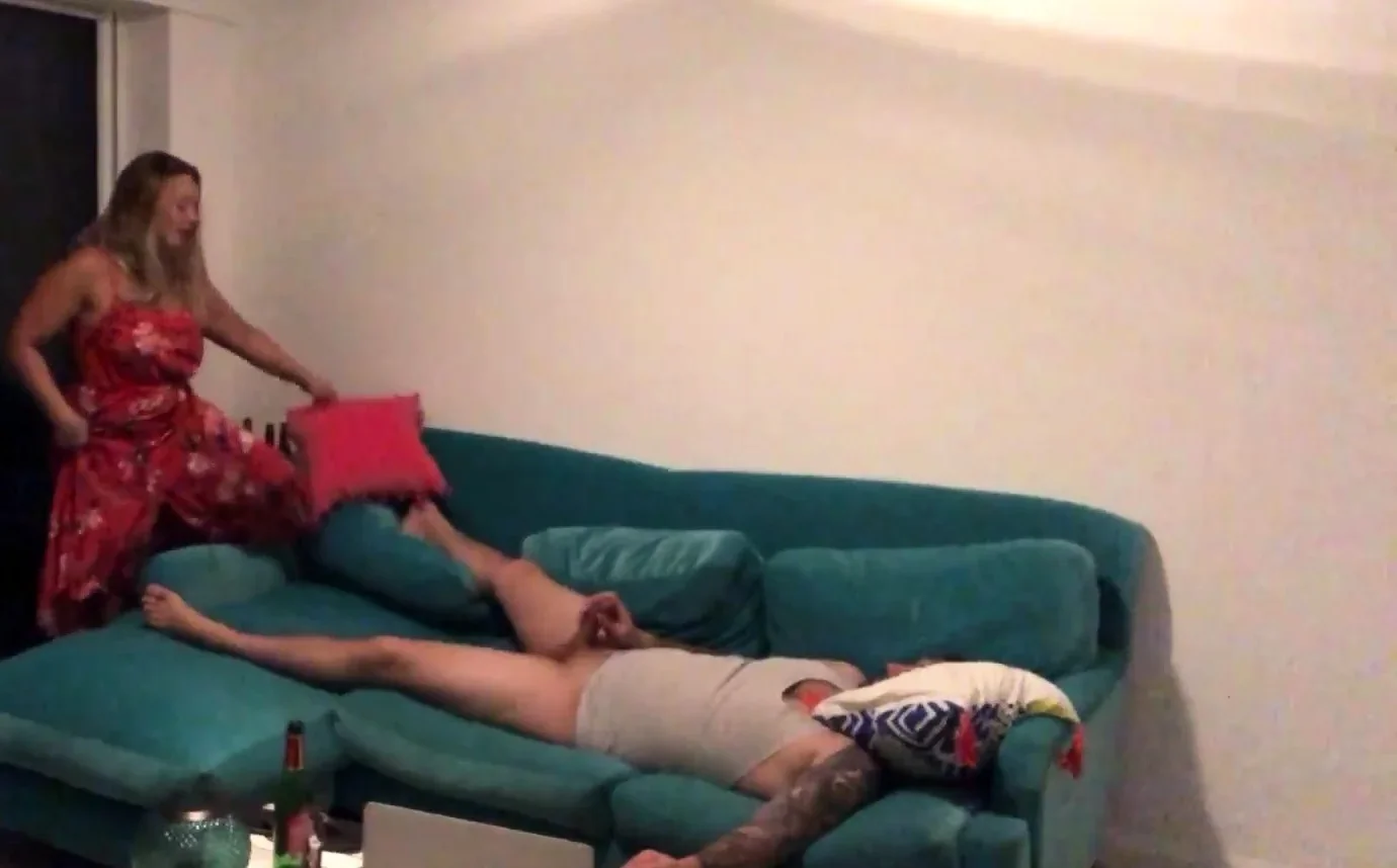 Beautiful face blonde live hardcore sex cam