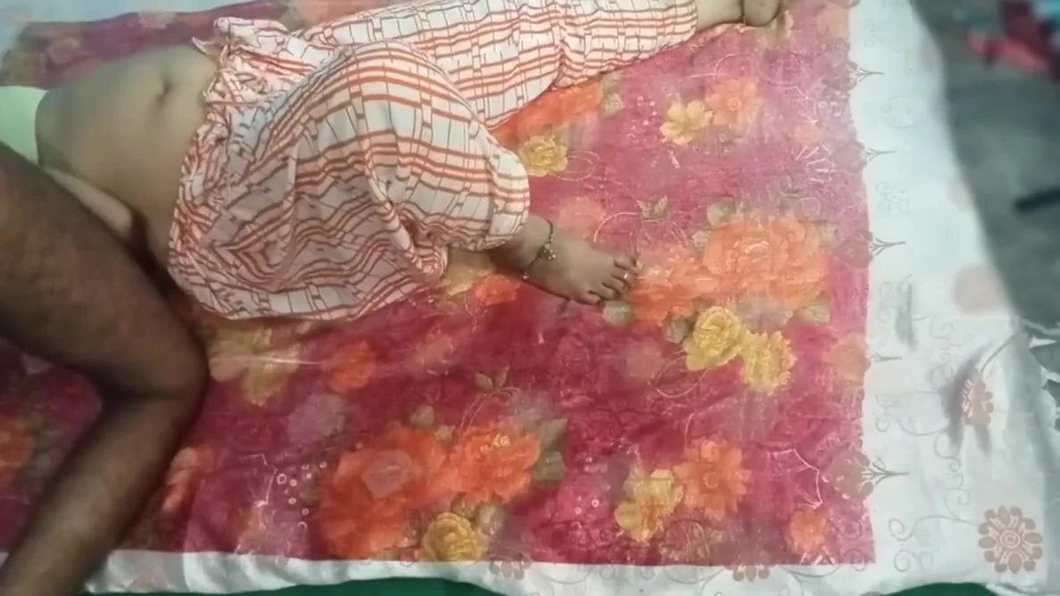 2500 Rpy Mai Aunty Ko Ghar Bula Kr Pela Hindi Audio