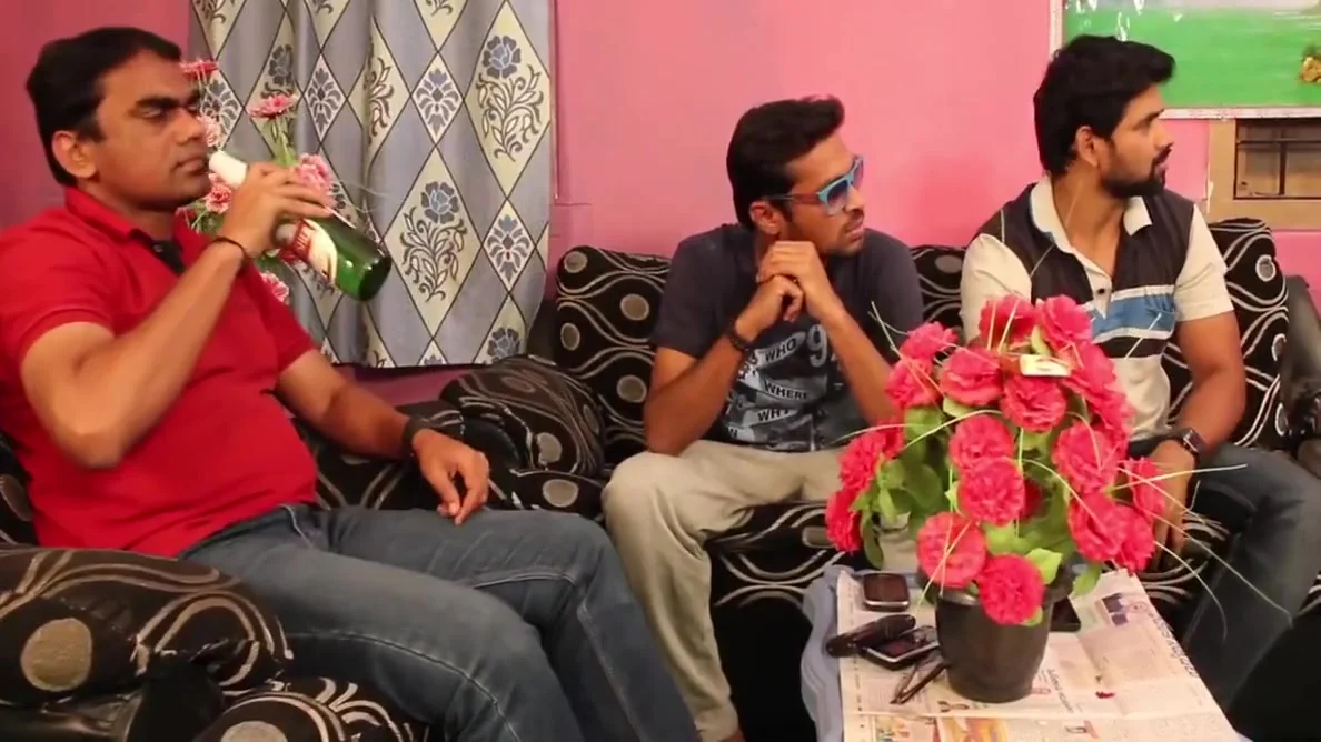 Desi Soni Priya And Swathi Naidhu Hot Gang