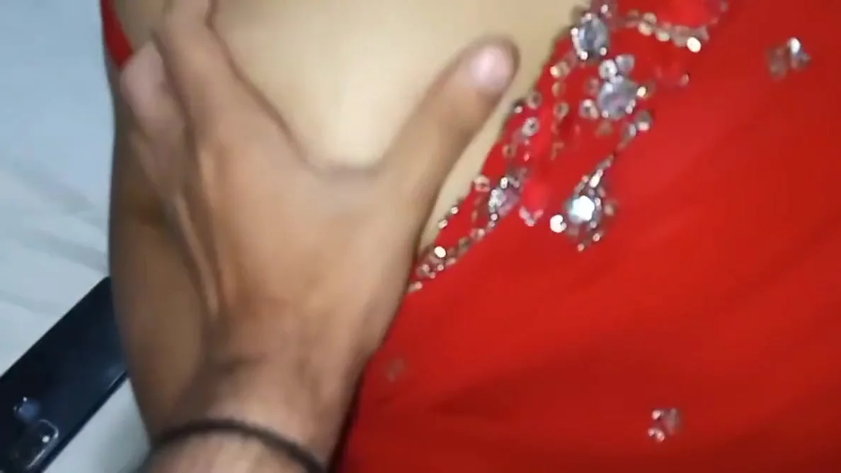 Sex With Indian Hot Aunty With In Red Saree - Hindi Audio
