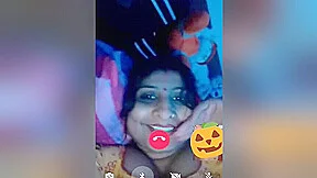 Exclusive- Horny Indian School Teacher Showing Her Boob On Video Call
