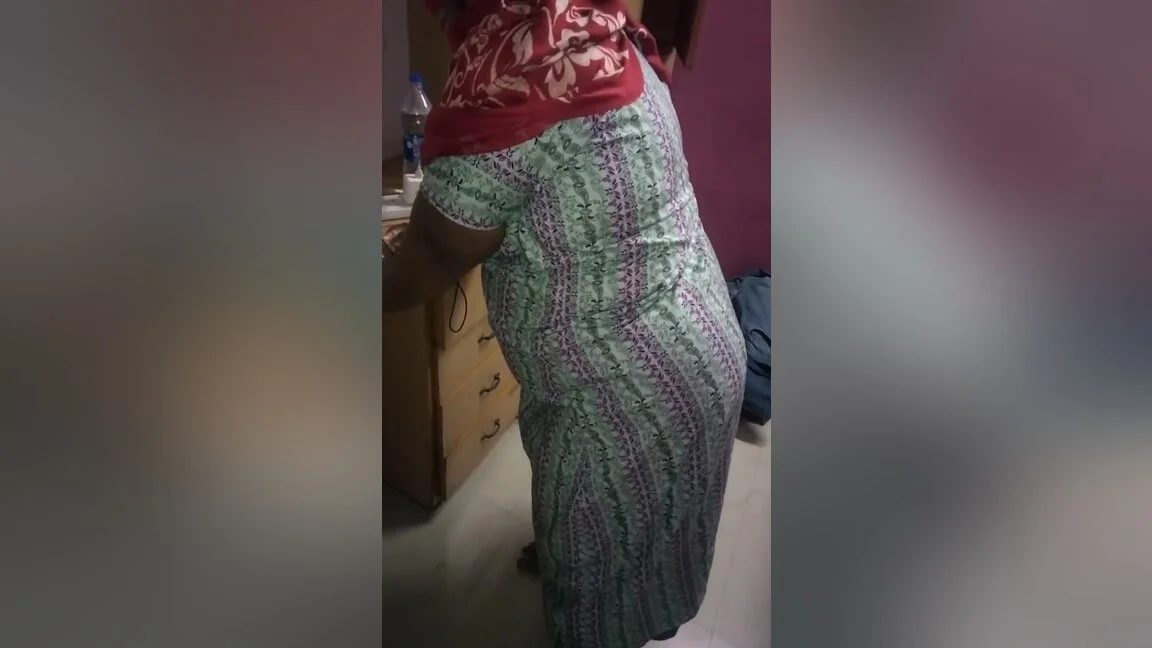 Coimbatore Chubby Akka Pussy Massage And Big Boobs