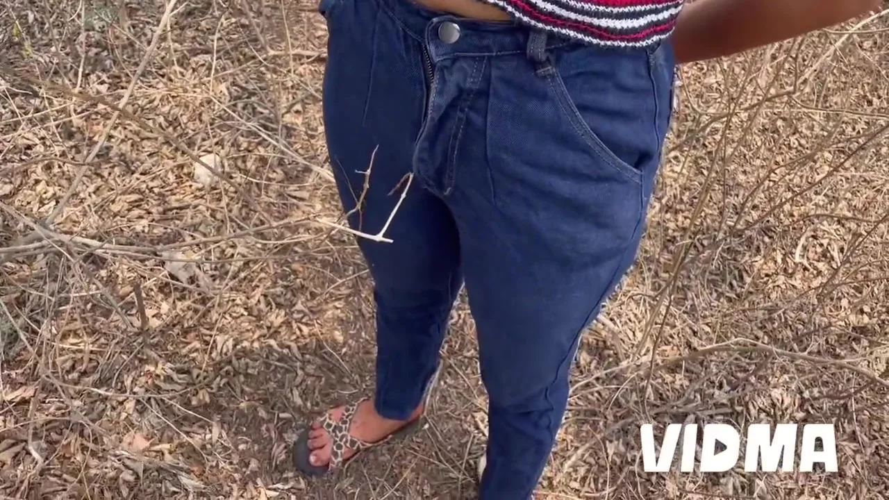 Neighbour Hot Indian Girl Fucked By Indian Black Boy When She Was Alone At Farmhouse