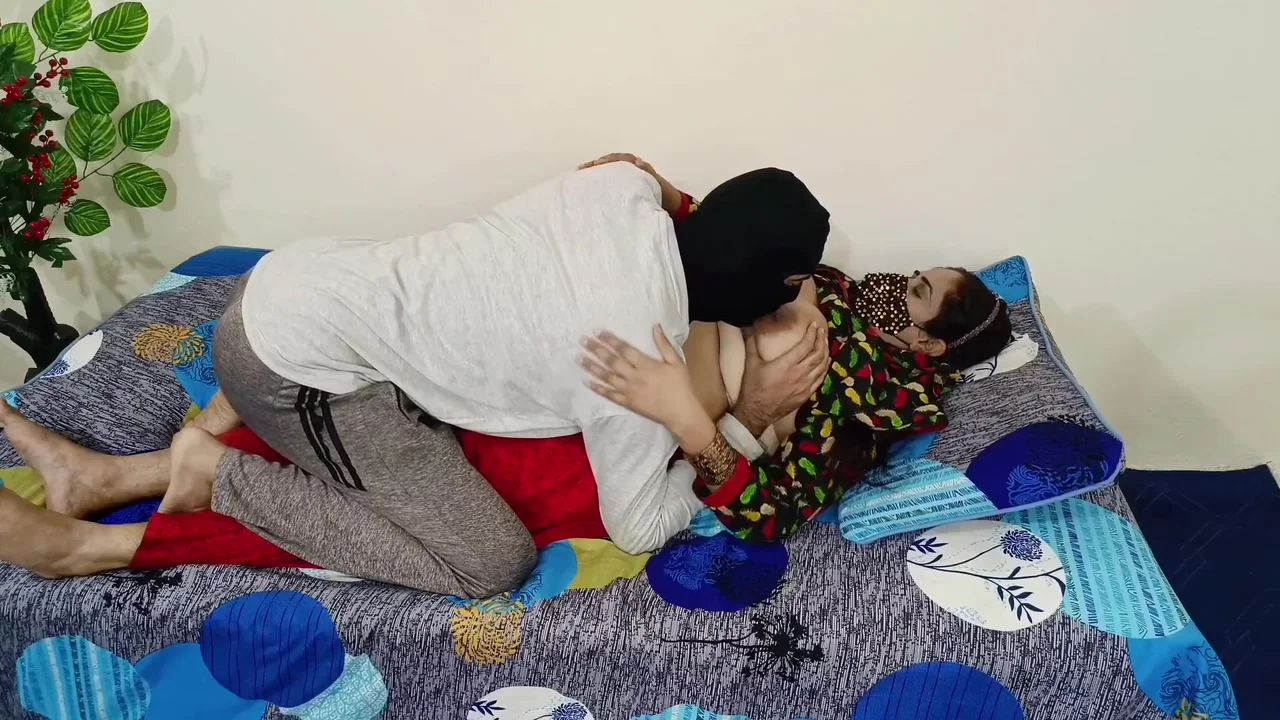 Beautiful Big Tits Indian Bhabhi Fuck On Tits By Her Devar - Hot Milf And Huge Boobs