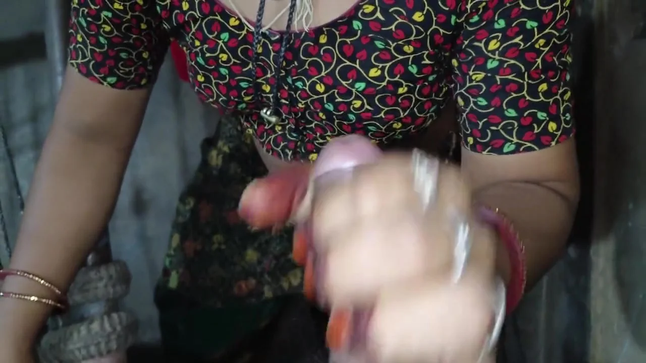 Padosan Bhabhi Ne Maje Leke Lund Chusa