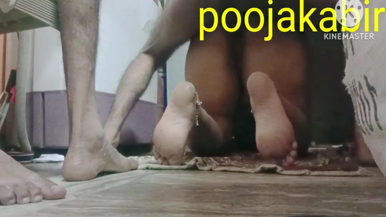 Tenants Wife Left In Front Of Her Husband For Not Paying Rent For More Than 6 Months