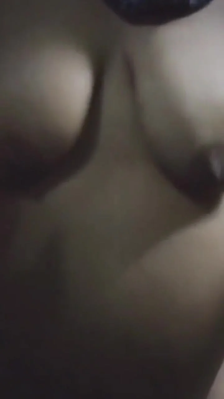 Riyanshi Changing Saree In Room, Desi Amateur Big Tits & Hairy Pussy Close-up