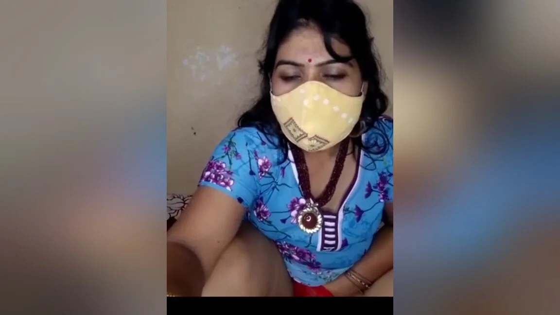 Marathi Indian Housewife Does Webcam Show – Housewife Geeta