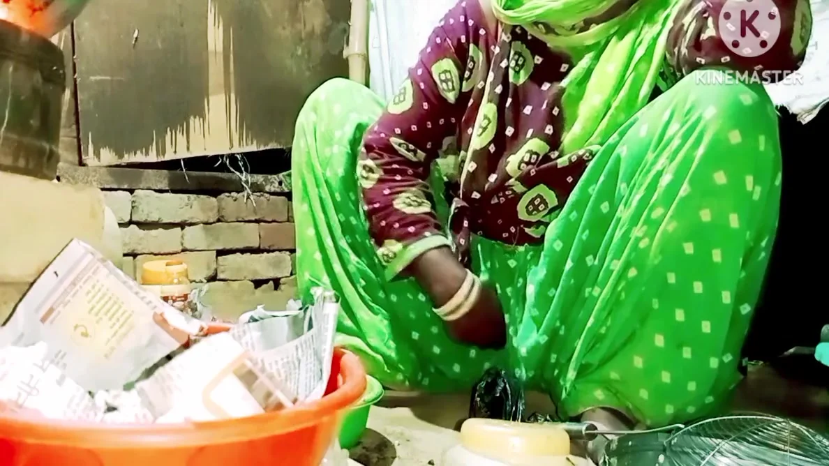 Aaj Bhabhi Ka Itna Gand Mara Ki Chillane Lagi Aur Sine Se Dudh Bhi Nikal Dia Se Ho Dhokha Hua Hi Nhi Tha