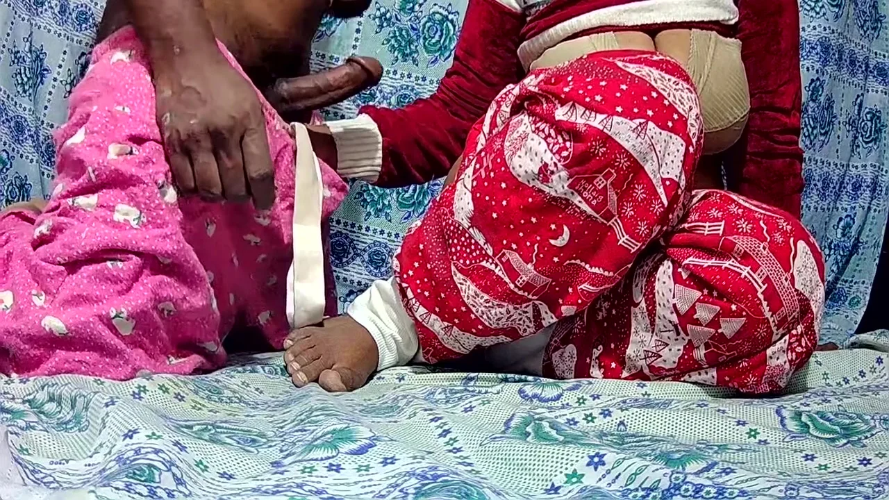 Valentine S Day - Indian Stepmom And Stepdad Sex Xnxx In The Jungle