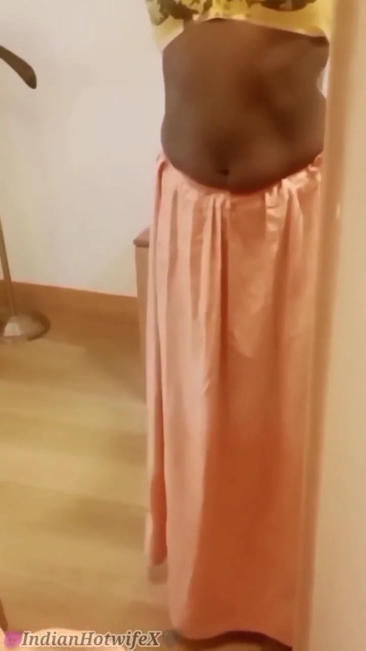 Tamil Desi Slutwife Renu Deepthroat Blowjob To Bull, Cuck Watches! Indianhotwifex