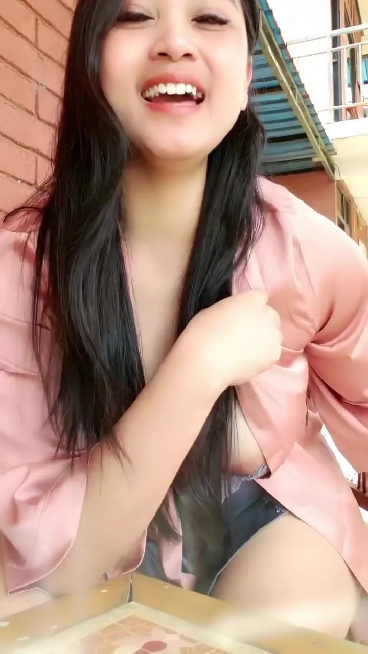 Asian Girl Masturbate In Publik