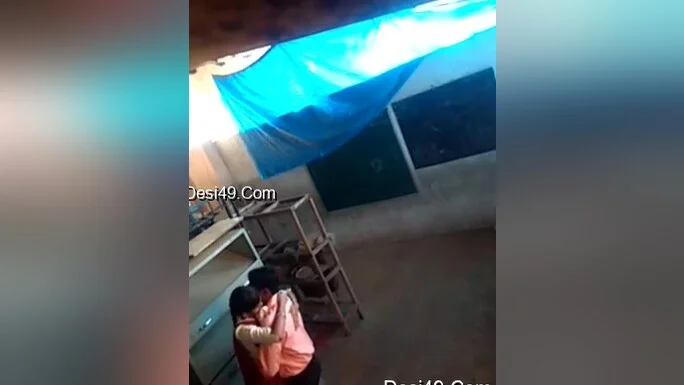 Today Exclusive- Desi Clg Girl Pussy Licking And Fucked