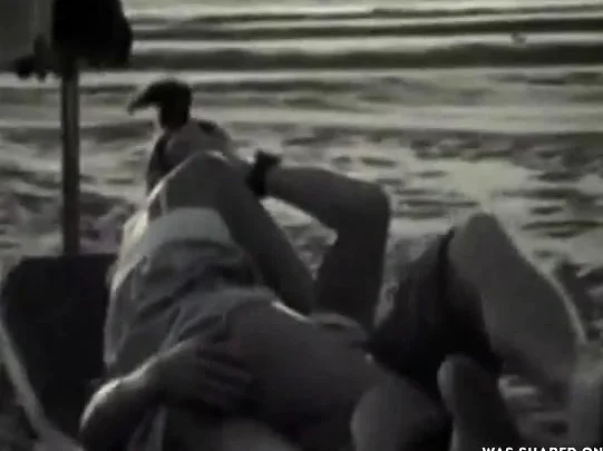 caught fucking on the beach