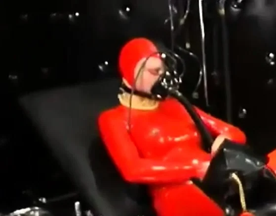 Solo fetish hoe toys her pussy with cucumber and loves it