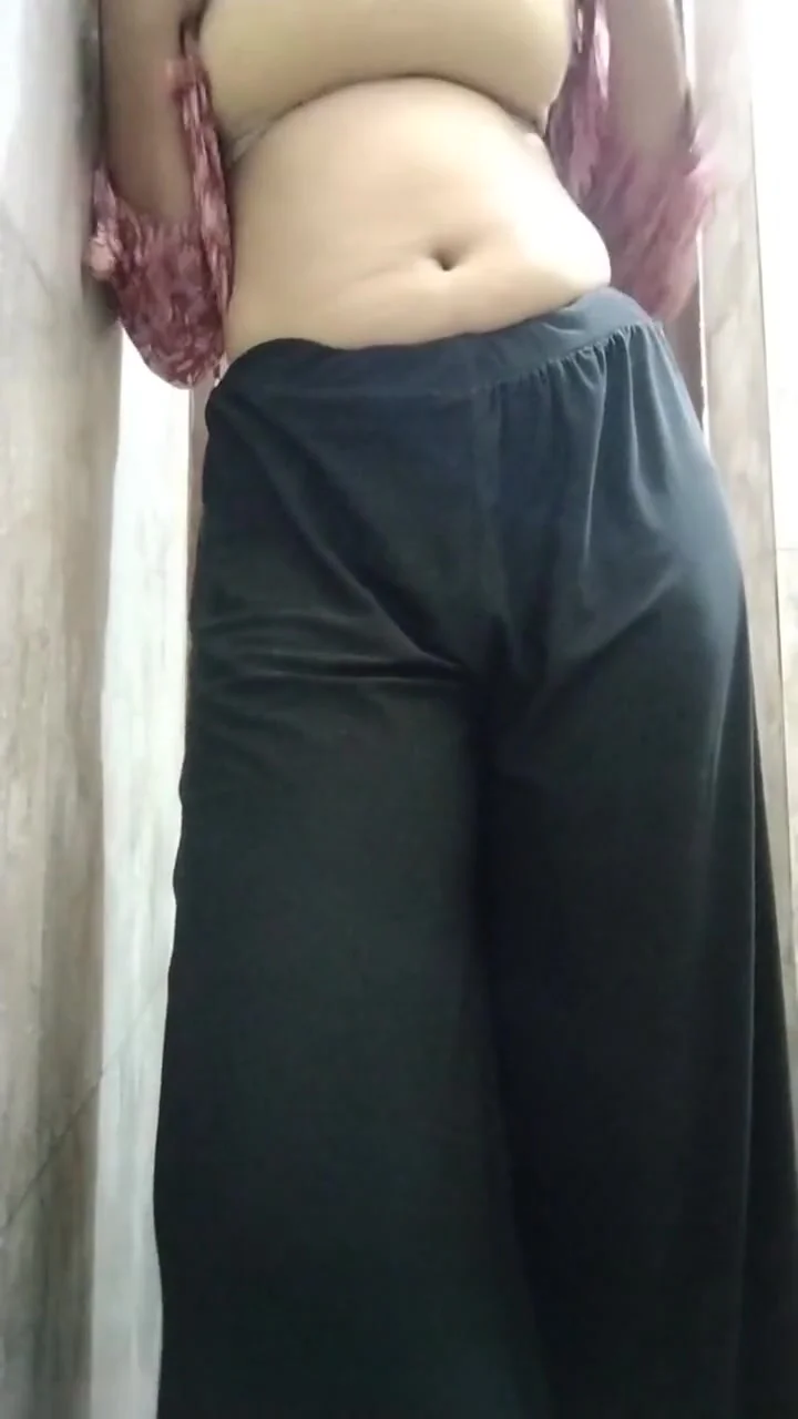 Jab Hot Wife Ne Utaar Diye Sare Kapde Hot Indian Wife