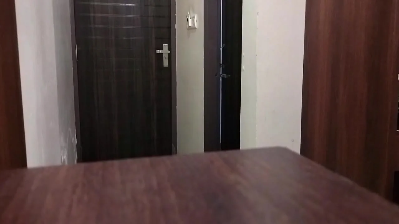 Hot Sexy Priya Didi Ne Parcel Return Lene Aya Handsome Ladke Se Chut Chuda Kiya